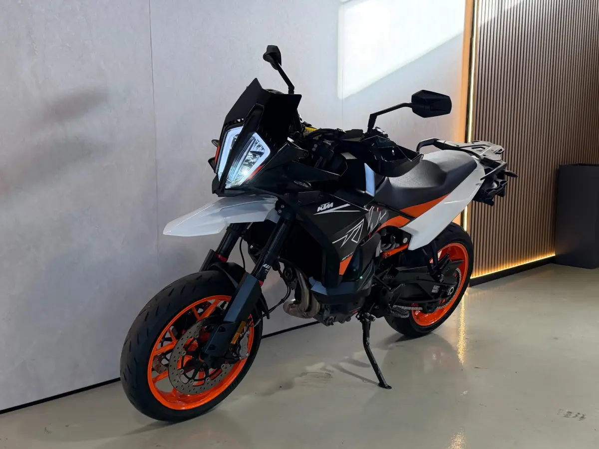Tour (2025) 8000 KM
