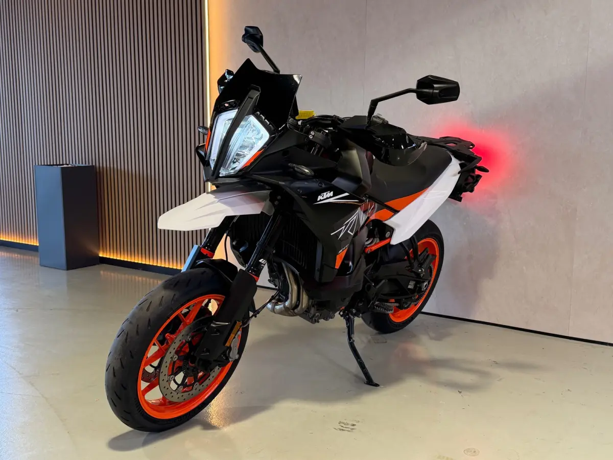 Tour (2025) 8000 KM