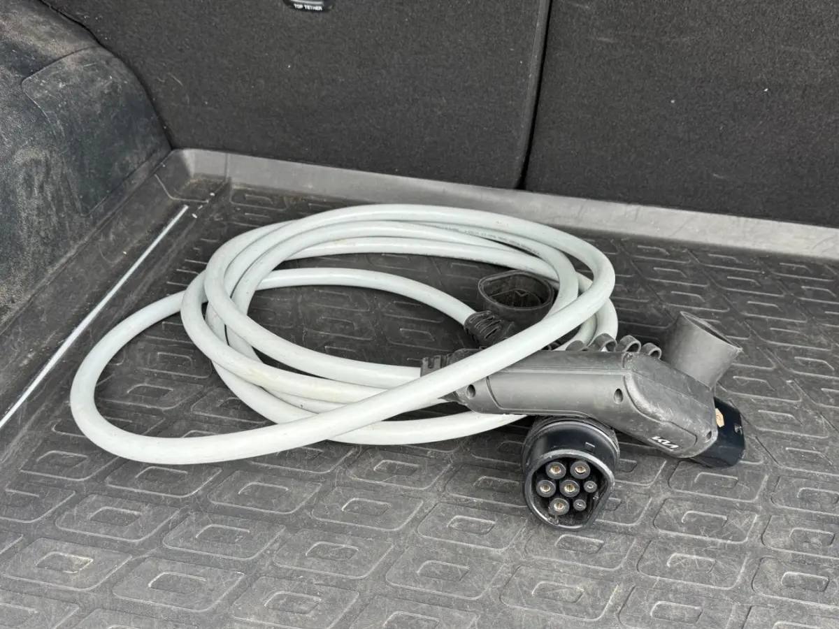Edition 64 kWh | Achteruitrijcamera | Keyless | Parkeersensoren | Stoelverwarming | Apple Carplay/Android Auto | Achteruitrijcamera | Apple Carplay/Android Auto|telefoonintegratie premium | 
