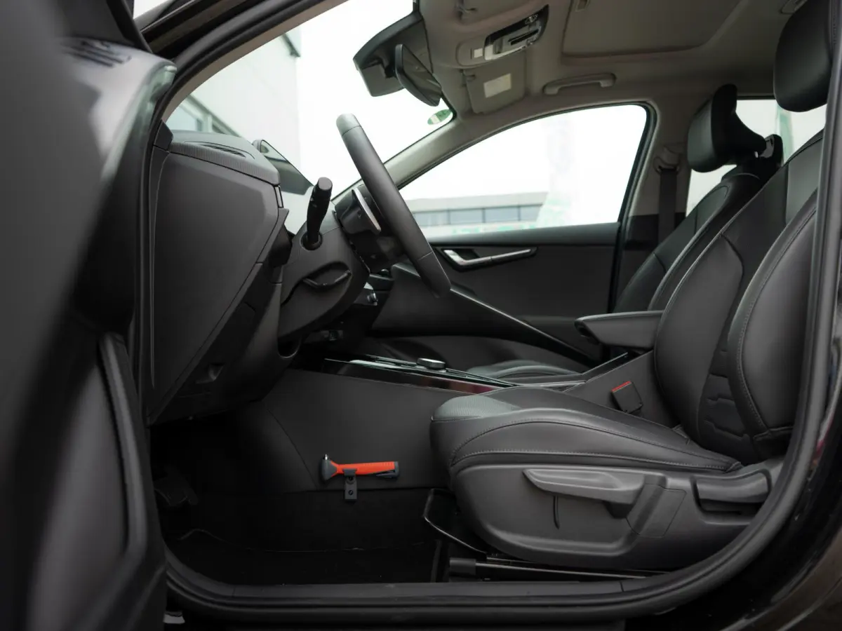 1.6 GDi Hybrid DynamicPlusLine | Stuur-/stoelverwarming | Schuif-/kanteldak | Achteruitrijcamera | PDC voor & achter | CarPlay