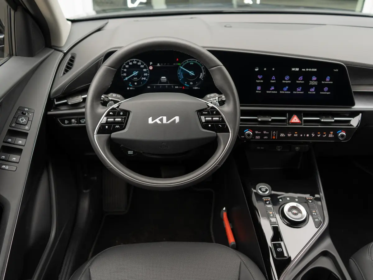 1.6 GDi Hybrid DynamicPlusLine | Stuur-/stoelverwarming | Schuif-/kanteldak | Achteruitrijcamera | PDC voor & achter | CarPlay