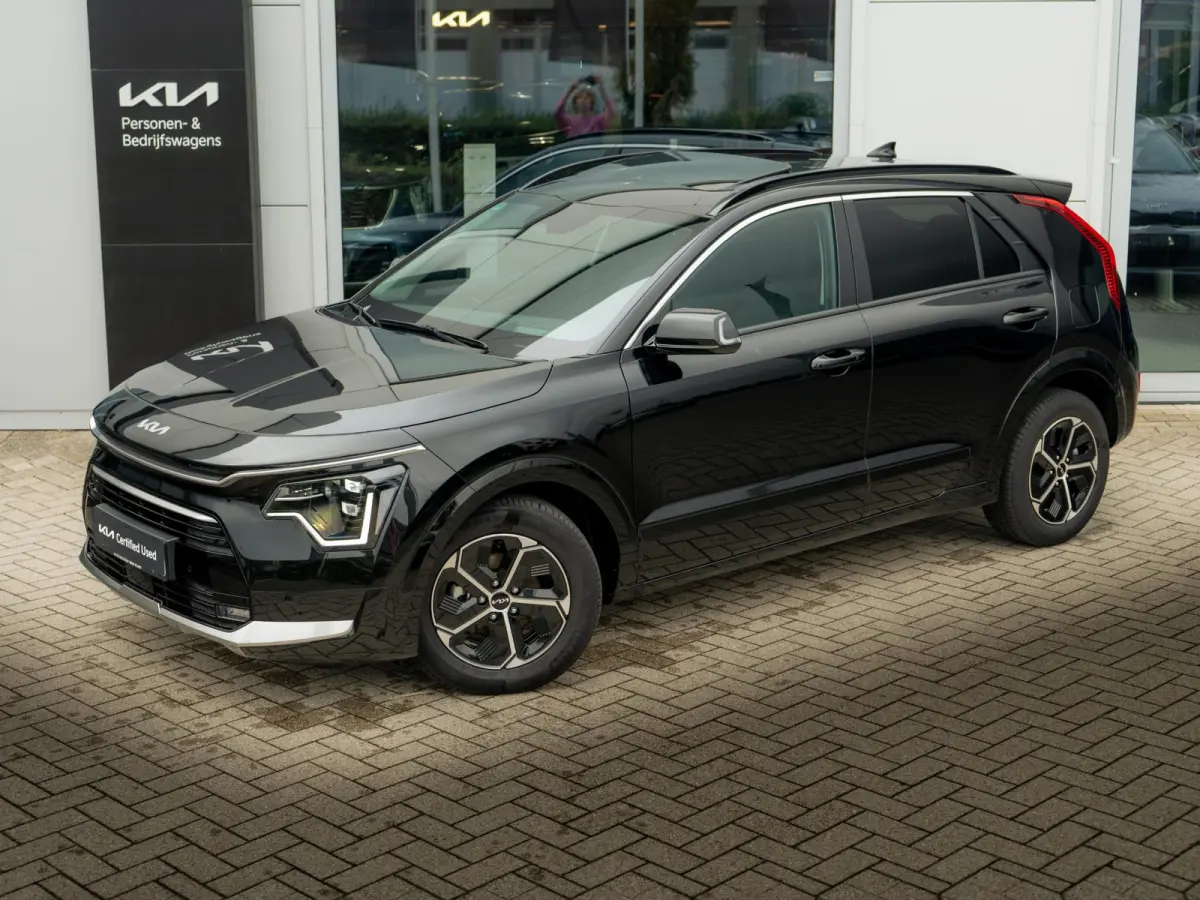1.6 GDi Hybrid DynamicPlusLine | Stuur-/stoelverwarming | Schuif-/kanteldak | Achteruitrijcamera | PDC voor & achter | CarPlay