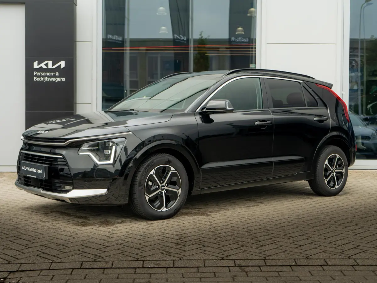 1.6 GDi Hybrid DynamicPlusLine | Stuur-/stoelverwarming | Schuif-/kanteldak | Achteruitrijcamera | PDC voor & achter | CarPlay