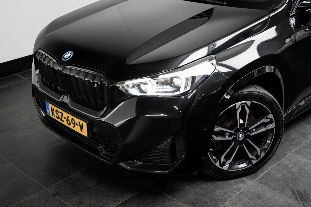 xDrive30 67 kWh M Sport Edition 313PK | M- Sport | Stoel+Stuurwielverwarming | Camer Achter | Keyless |