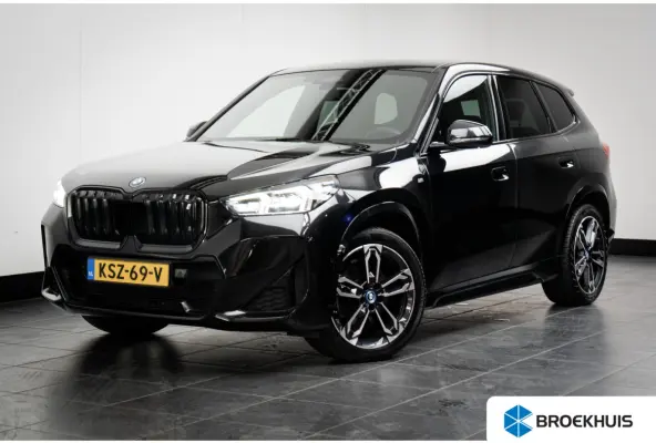 xDrive30 67 kWh M Sport Edition 313PK | M- Sport | Stoel+Stuurwielverwarming | Camer Achter | Keyless |