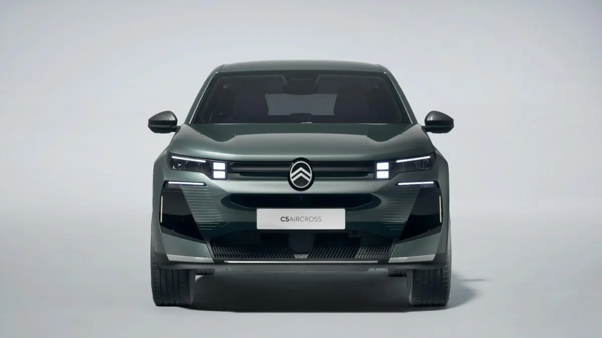 1.2 Hybrid 145 Business | Navigatie | Rondom zicht camera | Dodehoeksensoren | Stuurwiel verwarming | Apple Carplay/Android Auto