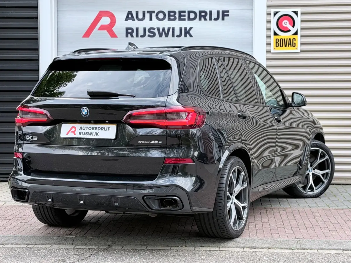 XDrive45e High Executive Pano/360/Memory