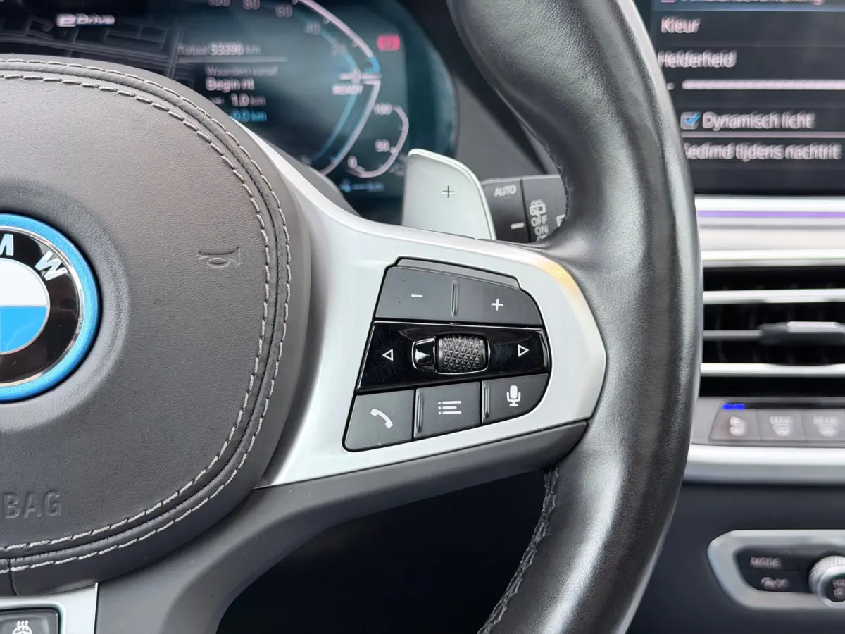 XDrive45e High Executive Pano/360/Memory