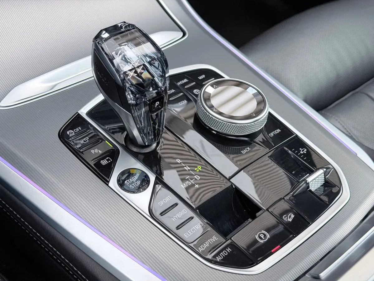 XDrive45e High Executive Pano/360/Memory
