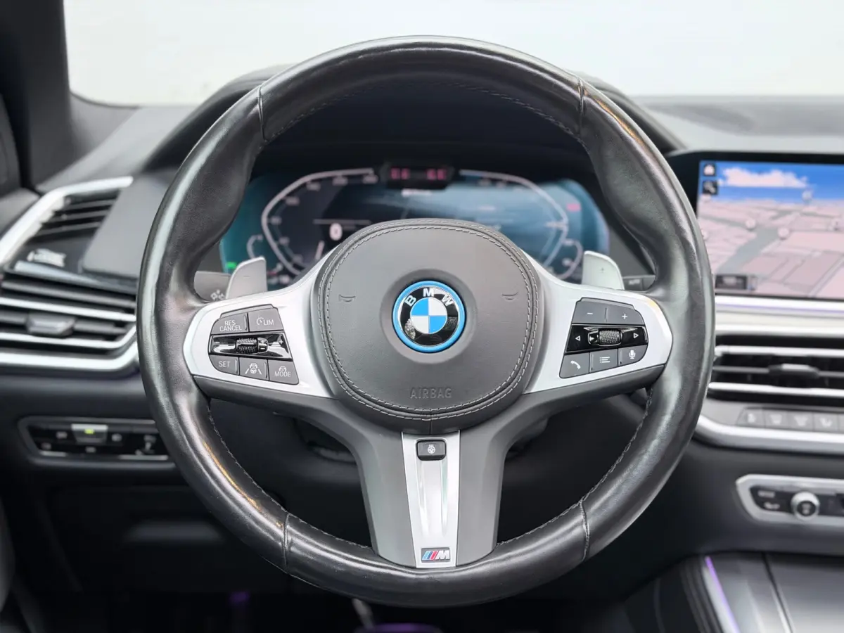 XDrive45e High Executive Pano/360/Memory
