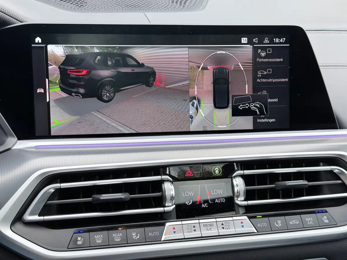 XDrive45e High Executive Pano/360/Memory