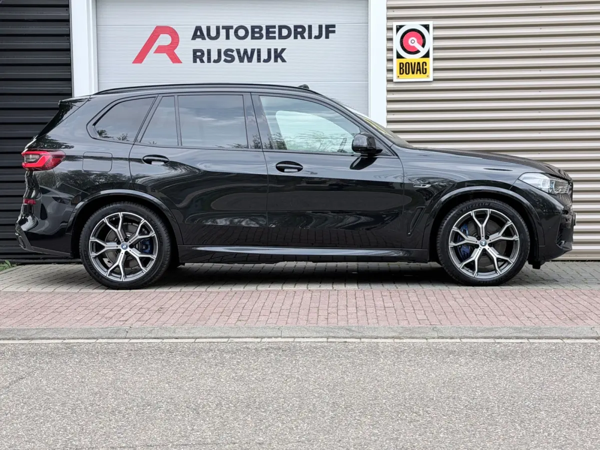 XDrive45e High Executive Pano/360/Memory