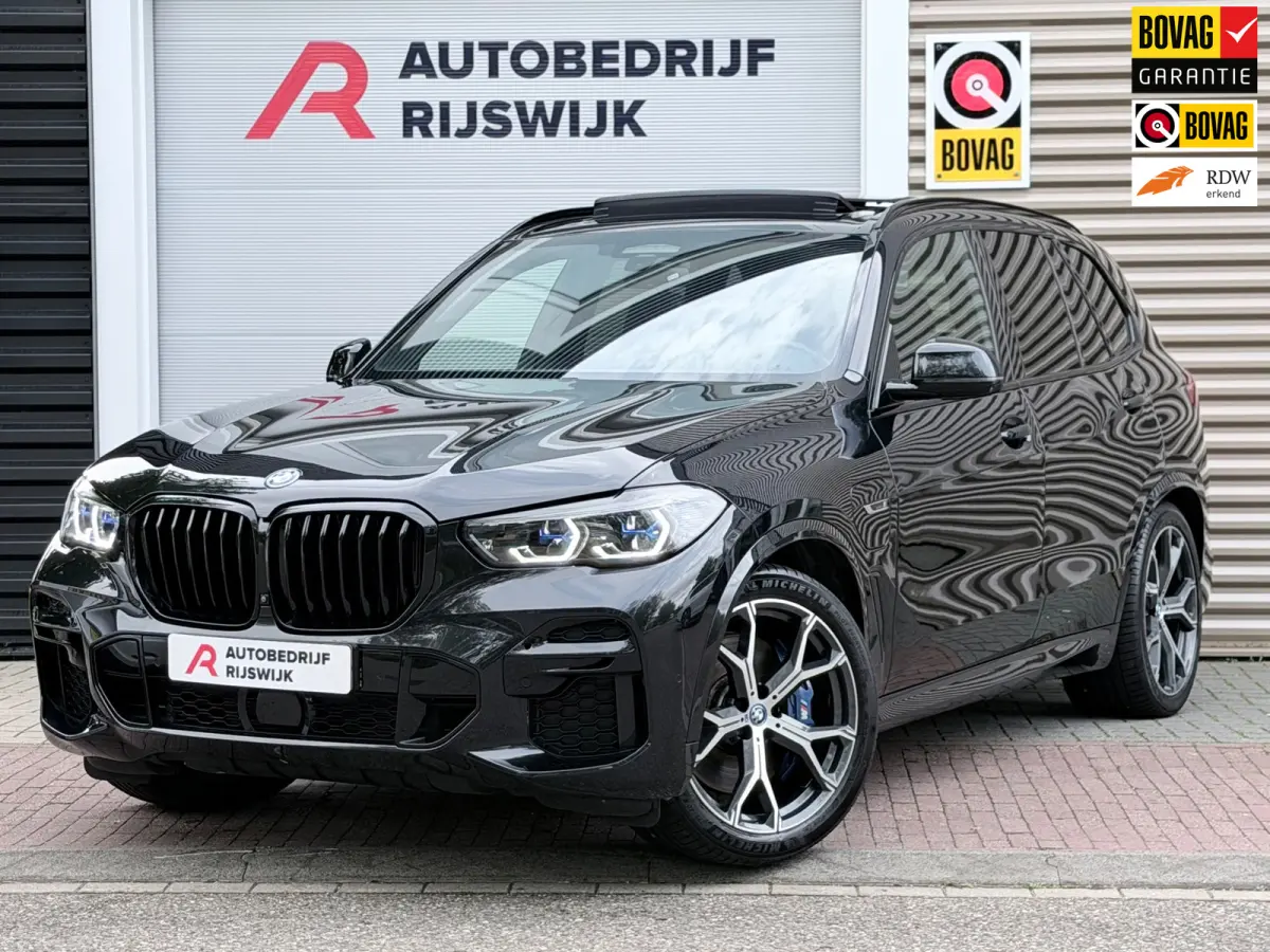 XDrive45e High Executive Pano/360/Memory