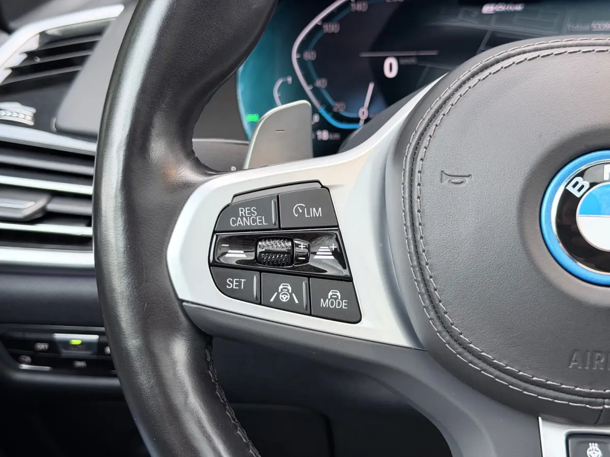 XDrive45e High Executive Pano/360/Memory