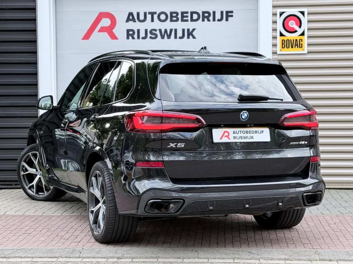 XDrive45e High Executive Pano/360/Memory