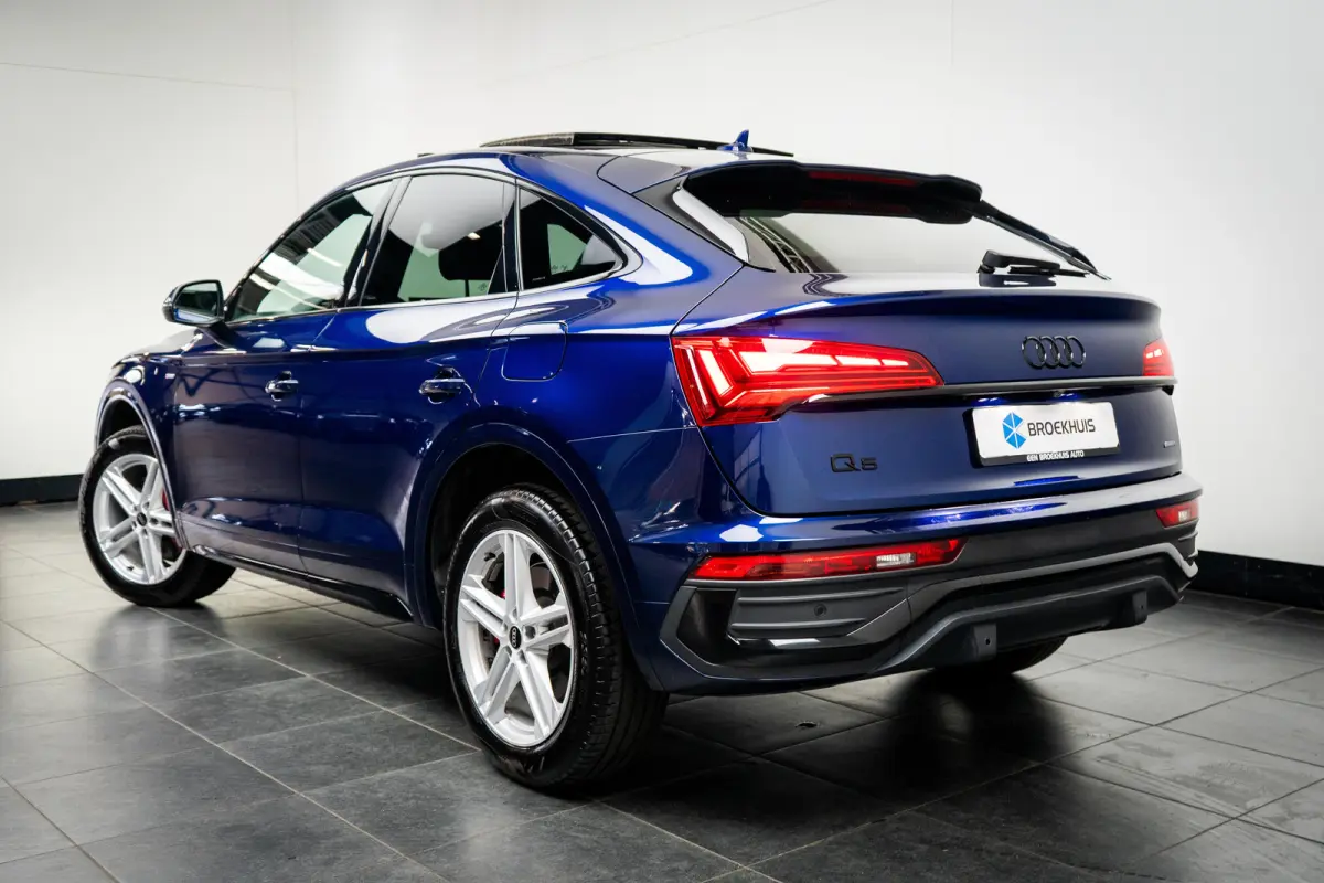 55 TFSI e S edition Competition 367PK | Panorama Dak | Elek. Stoelen incl. geheugen | Luxe Ledere Bekleding | Afgevlakt Stuur