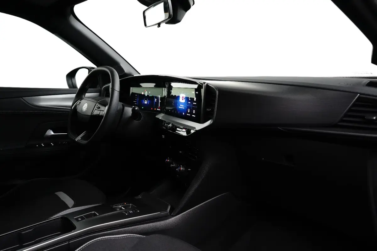 GS 54 kWh | Fase 3 laden | Navigatie | Camera | Stuurverwarming | Apple carplay | Bluetooth | 12.650km |