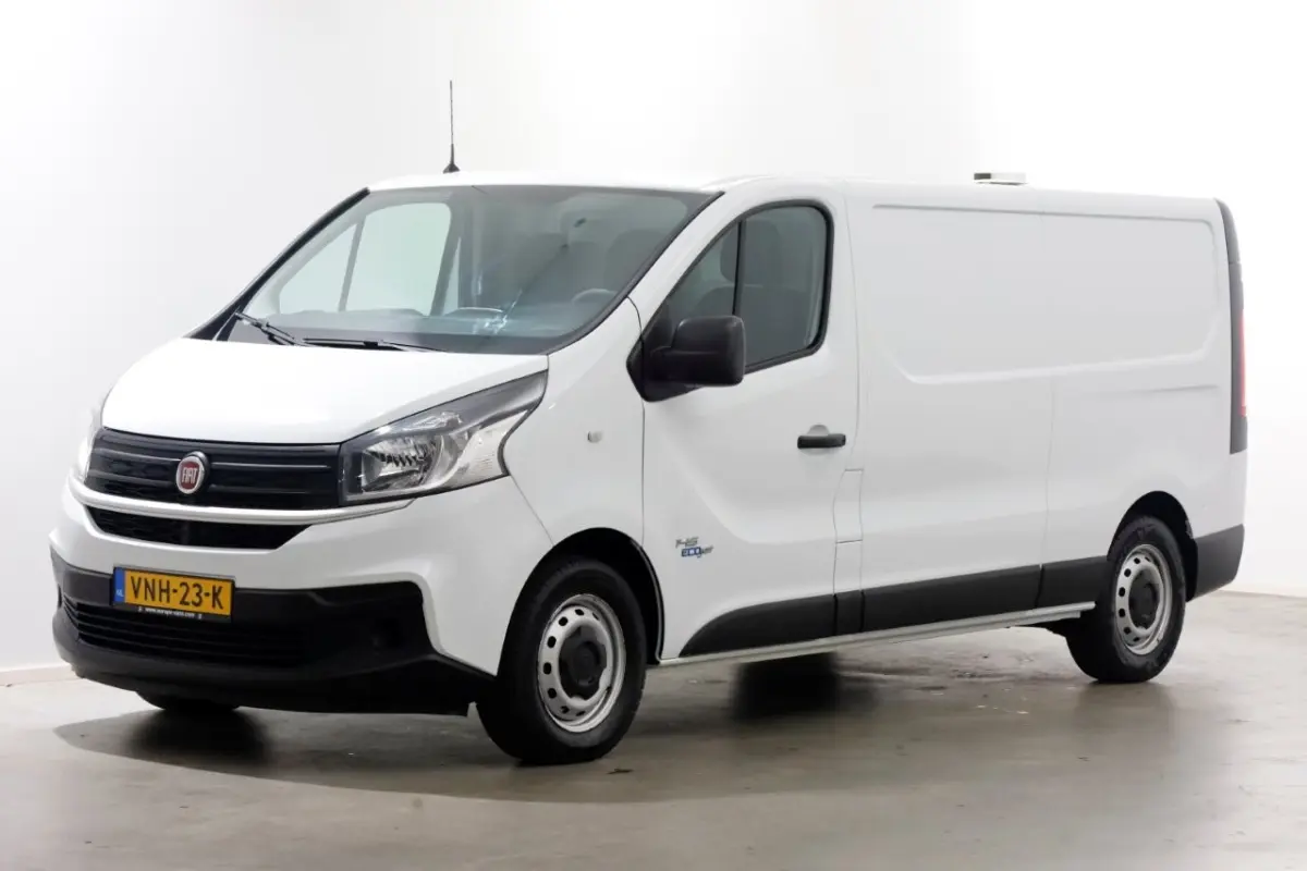 /Trafic/Vivaro 2.0 MultiJet 145pk L2H1 Airco/Navi 11-2021