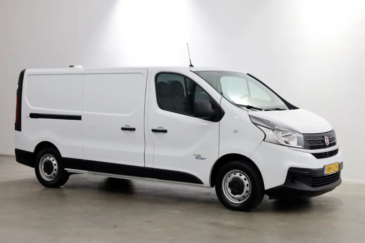 /Trafic/Vivaro 2.0 MultiJet 145pk L2H1 Airco/Navi 11-2021