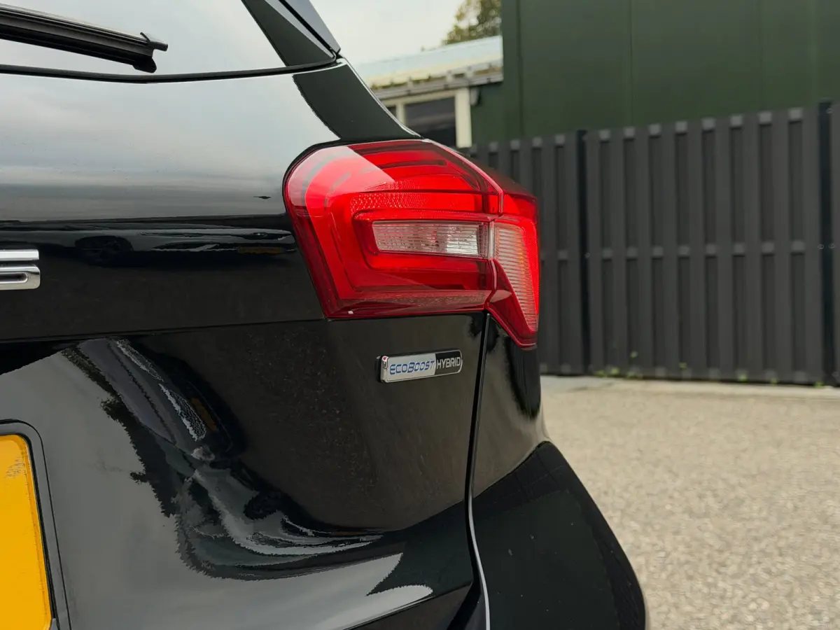 1.0 EcoBoost Hybrid ST Line X LED Navi Camera Stoelverw.
