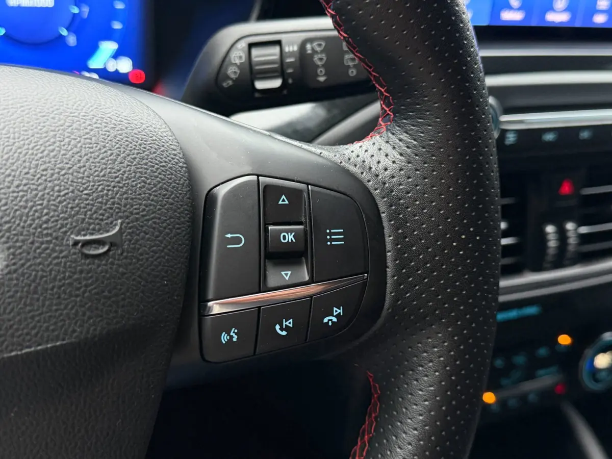 1.0 EcoBoost Hybrid ST Line X LED Navi Camera Stoelverw.