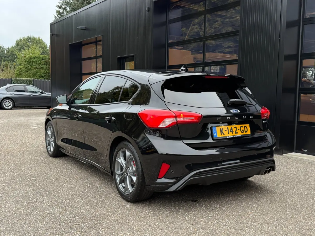 1.0 EcoBoost Hybrid ST Line X LED Navi Camera Stoelverw.