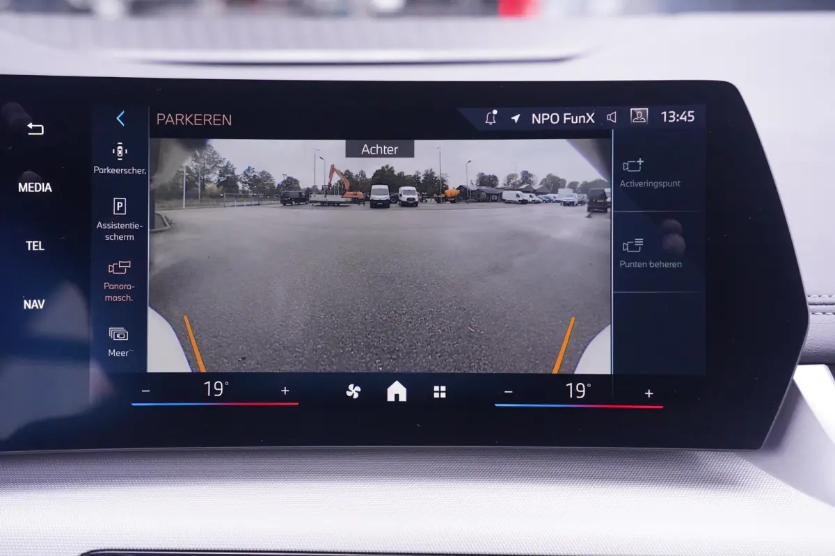 225e xDrive SOH 98% NAP Navi Camera 360 Apple Carplay/Android auto PDC v+a Dealeronderhouden