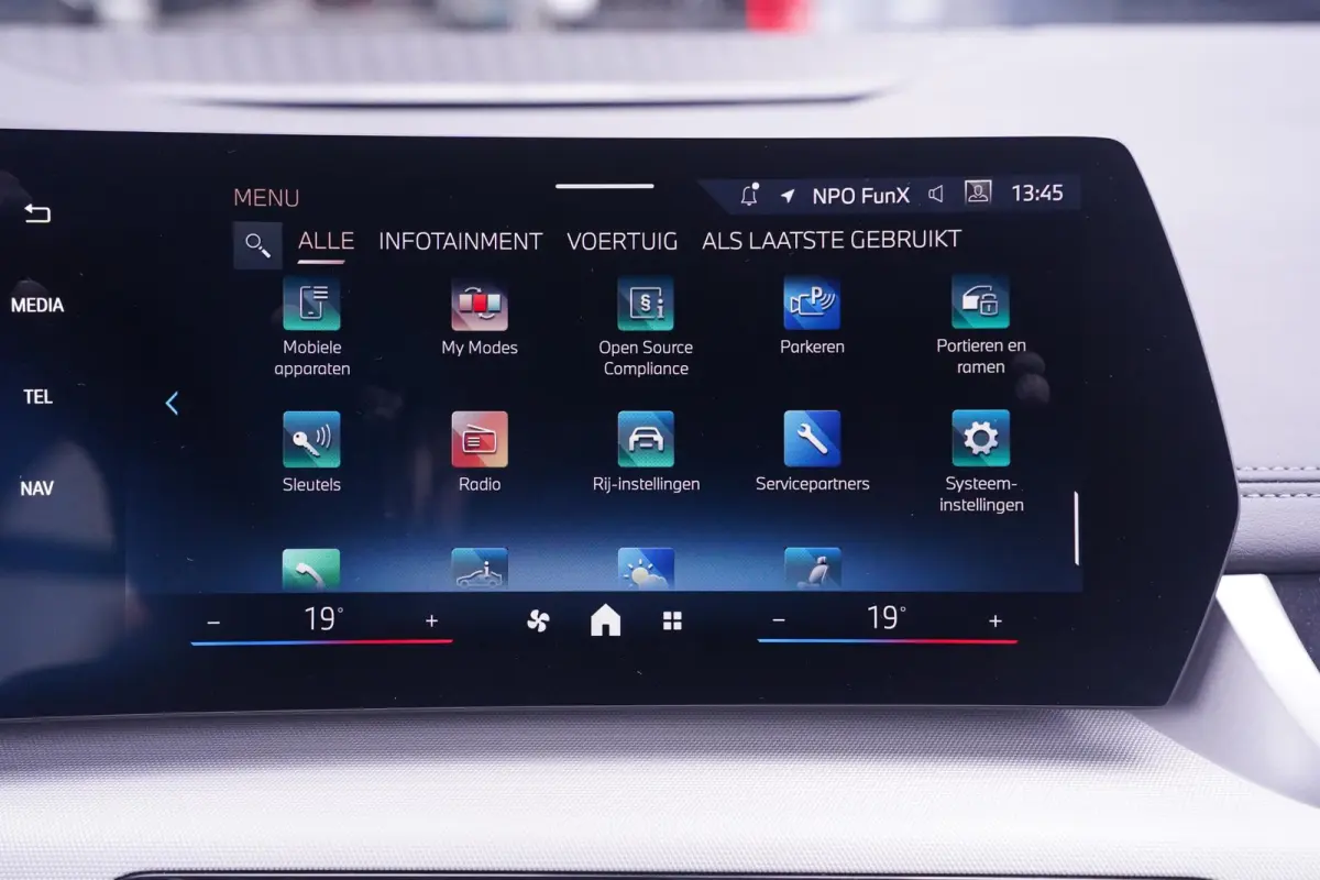 225e xDrive SOH 98% NAP Navi Camera 360 Apple Carplay/Android auto PDC v+a Dealeronderhouden