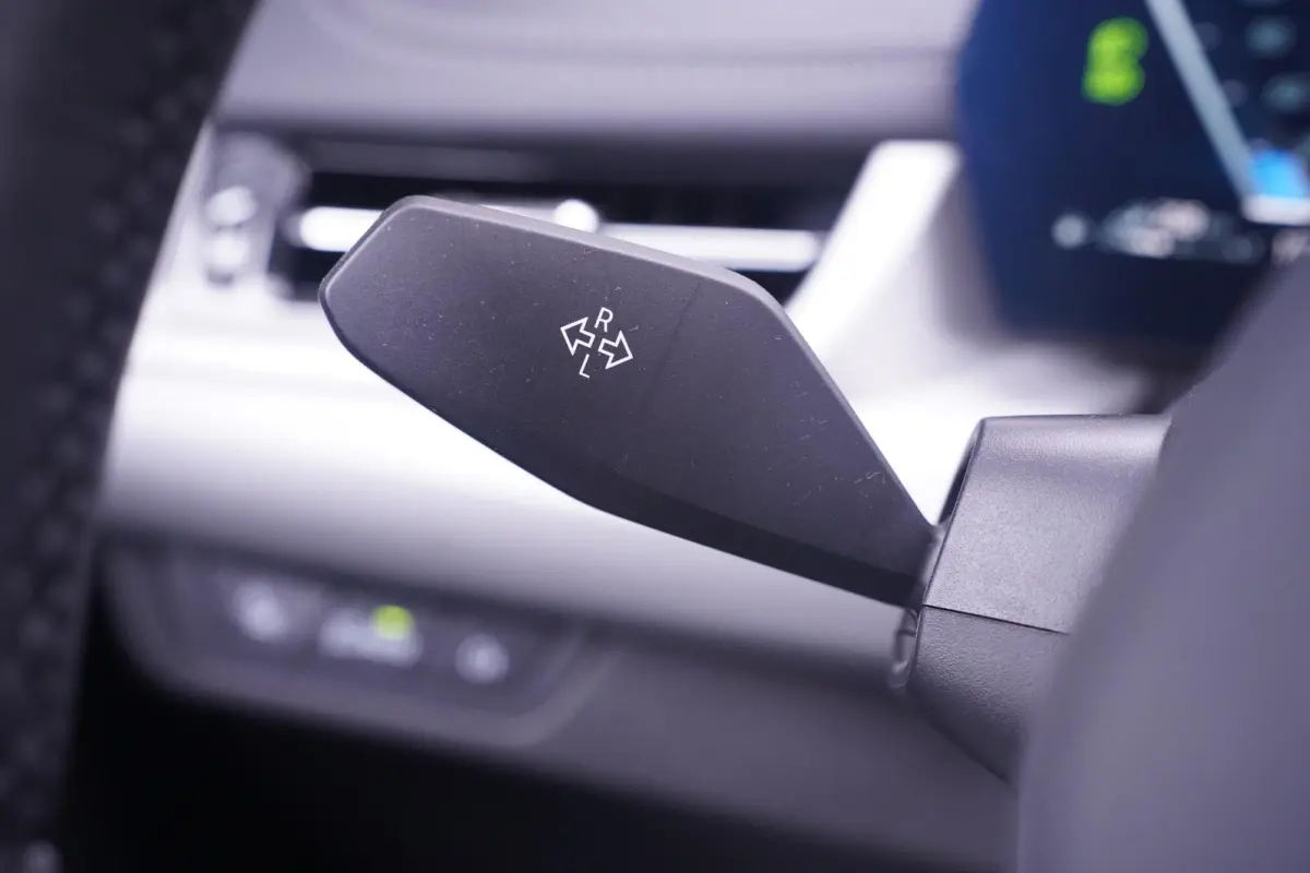 225e xDrive SOH 98% NAP Navi Camera 360 Apple Carplay/Android auto PDC v+a Dealeronderhouden