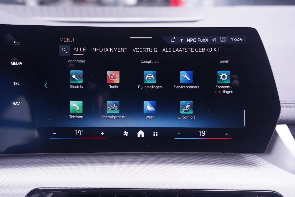 225e xDrive SOH 98% NAP Navi Camera 360 Apple Carplay/Android auto PDC v+a Dealeronderhouden