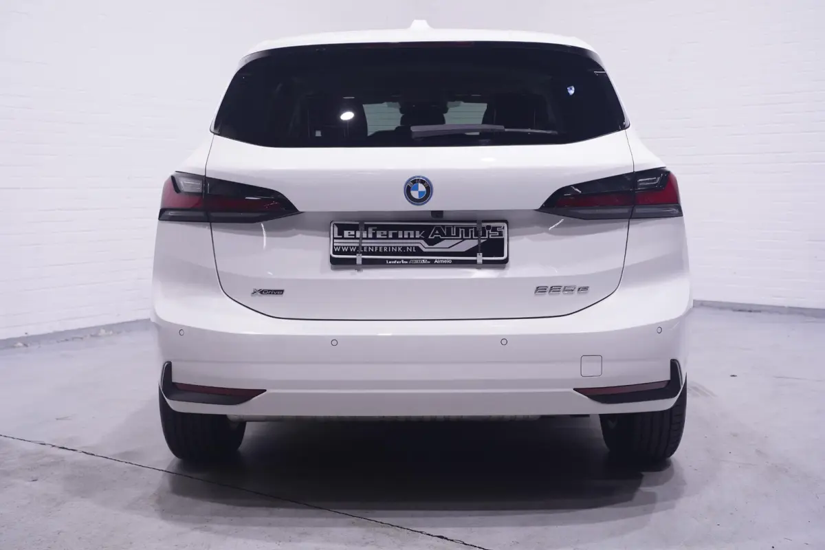 225e xDrive SOH 98% NAP Navi Camera 360 Apple Carplay/Android auto PDC v+a Dealeronderhouden