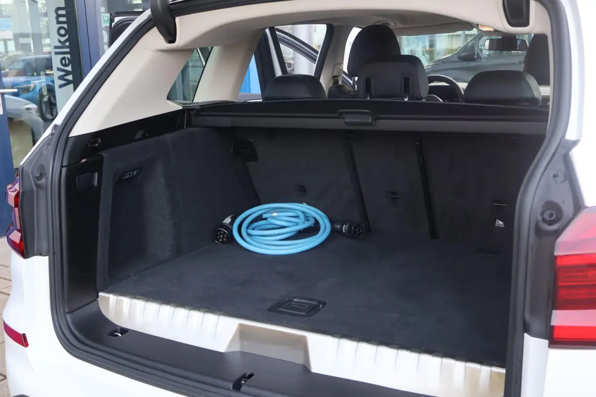 xDrive30e eDrive Edition | Head-Up | Stoelverwarming | Cruise Control | Leder | Elektrische Achterklep | Camera |