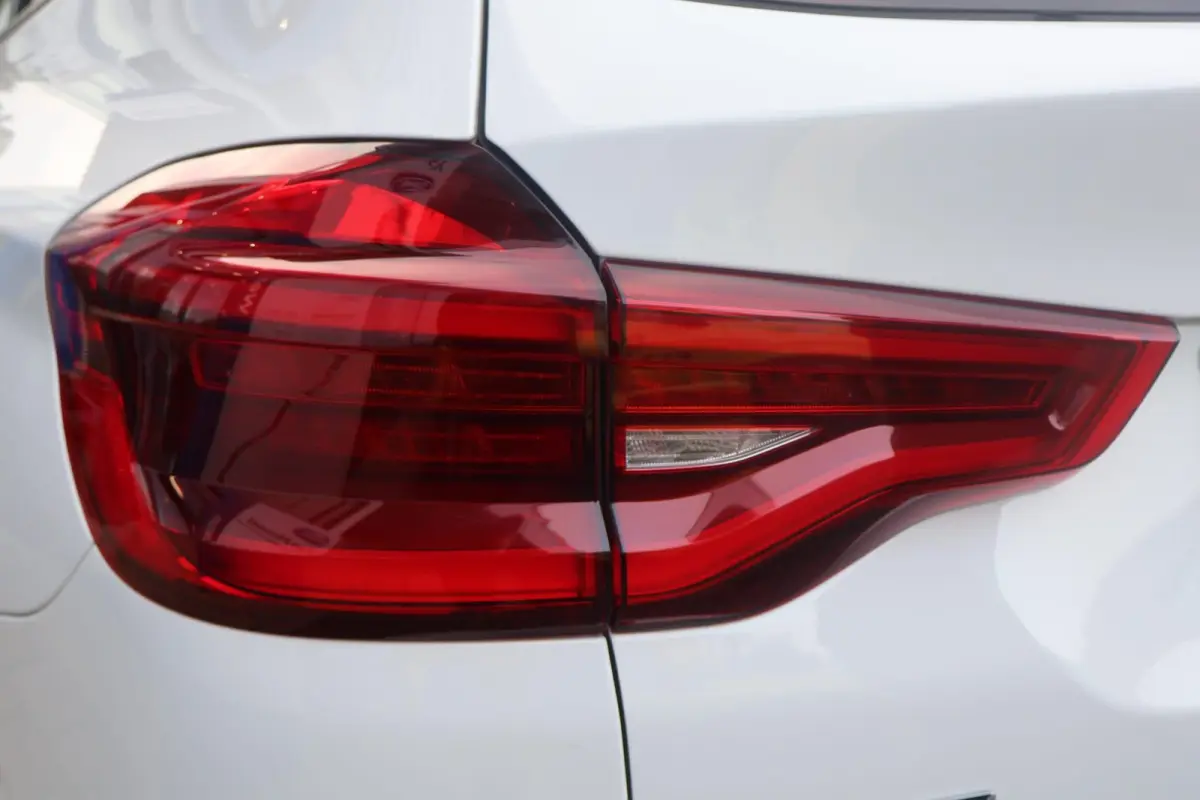 xDrive30e eDrive Edition | Head-Up | Stoelverwarming | Cruise Control | Leder | Elektrische Achterklep | Camera |