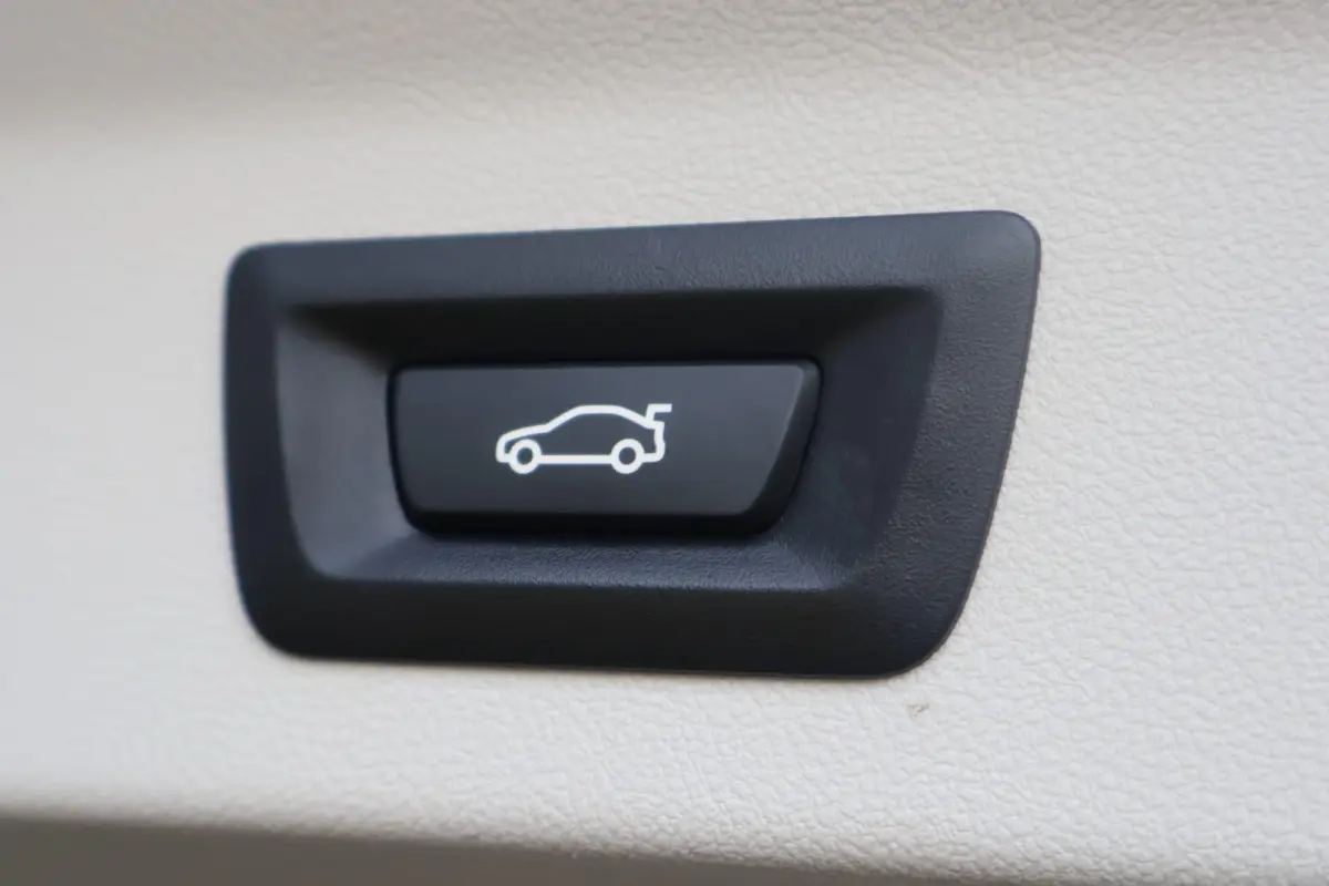 xDrive30e eDrive Edition | Head-Up | Stoelverwarming | Cruise Control | Leder | Elektrische Achterklep | Camera |