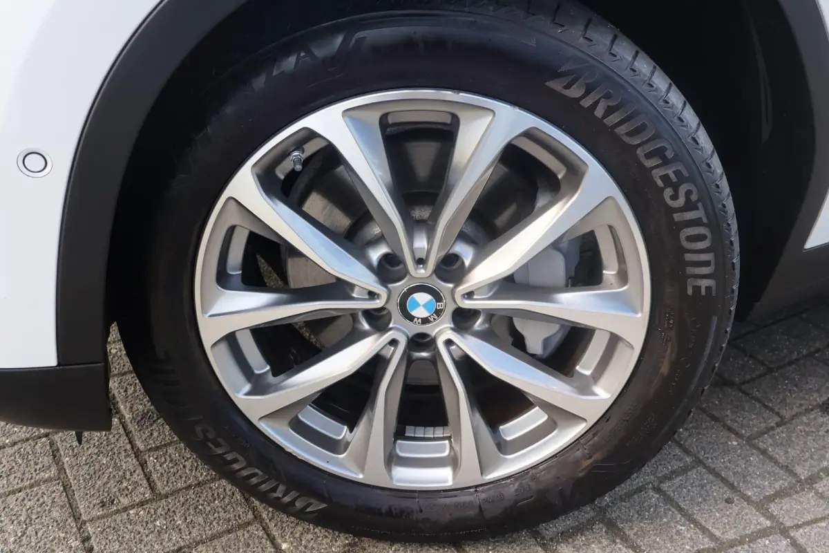 xDrive30e eDrive Edition | Head-Up | Stoelverwarming | Cruise Control | Leder | Elektrische Achterklep | Camera |