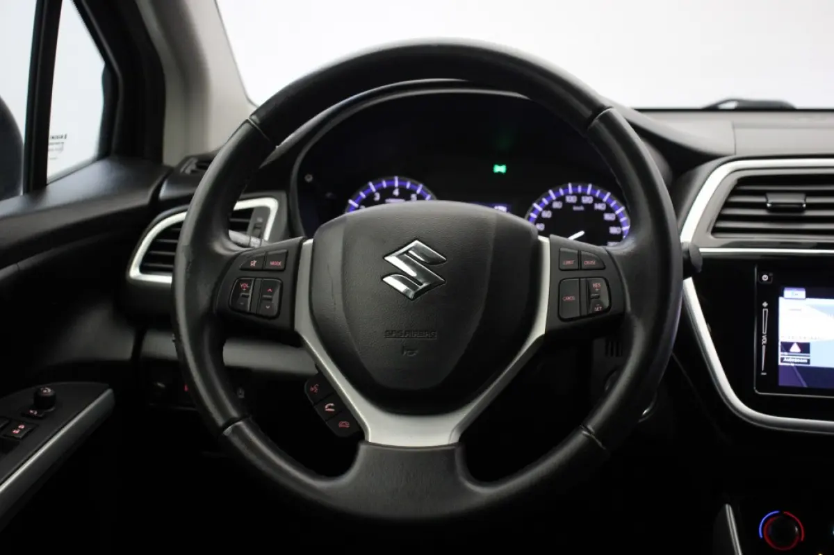 Sx4 1.0 Boosterjet Exclusive - Trekhaak, Carplay, Camera, Cruise, Clima, Stoelverw.