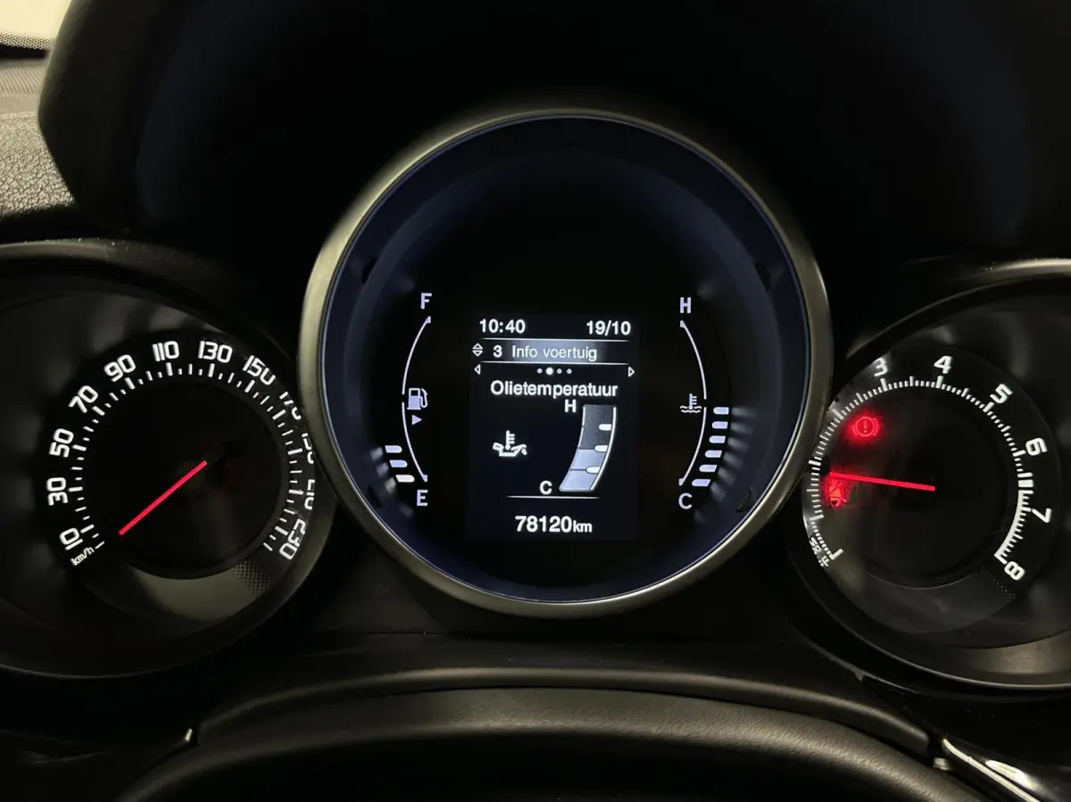 1.4 Turbo MultiAir Lounge TREKHAAK CRUISE LM 78000 KM.