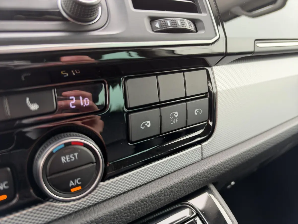 2.0 TDI L2H1 Caravelle Dubbele Cabine Automaat