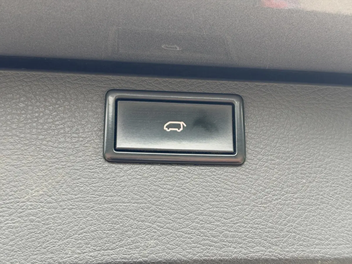 2.0 TDI L2H1 Caravelle Dubbele Cabine Automaat