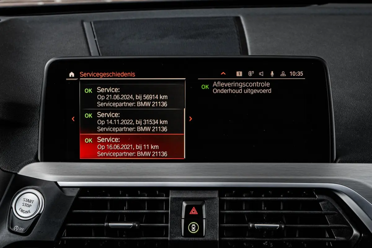xDrive20i xLine Business Edition Plus | Panoramadak | Trekhaak | Driving Assistant Plus | 360 Camera | Harman/Kardon | Leder | HUD | Memory | Keyless | Dealeronderhouden | 20"