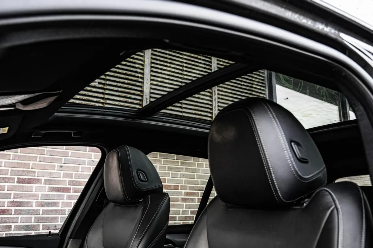 xDrive20i xLine Business Edition Plus | Panoramadak | Trekhaak | Driving Assistant Plus | 360 Camera | Harman/Kardon | Leder | HUD | Memory | Keyless | Dealeronderhouden | 20"