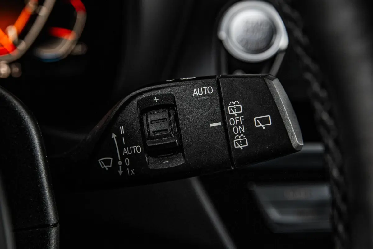 xDrive20i xLine Business Edition Plus | Panoramadak | Trekhaak | Driving Assistant Plus | 360 Camera | Harman/Kardon | Leder | HUD | Memory | Keyless | Dealeronderhouden | 20"