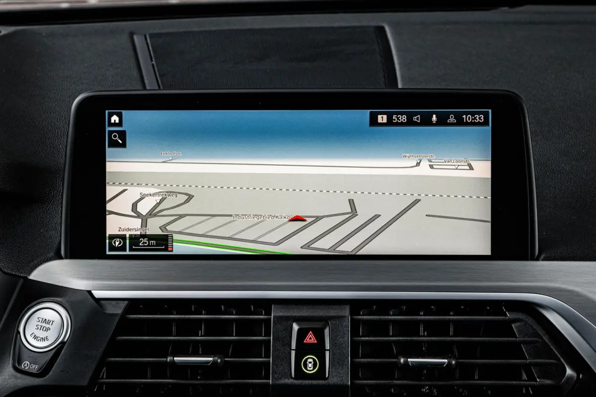 xDrive20i xLine Business Edition Plus | Panoramadak | Trekhaak | Driving Assistant Plus | 360 Camera | Harman/Kardon | Leder | HUD | Memory | Keyless | Dealeronderhouden | 20"