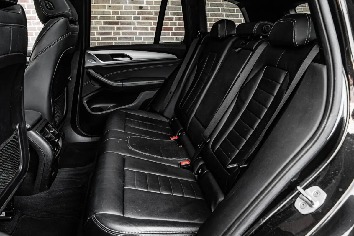 xDrive20i xLine Business Edition Plus | Panoramadak | Trekhaak | Driving Assistant Plus | 360 Camera | Harman/Kardon | Leder | HUD | Memory | Keyless | Dealeronderhouden | 20"