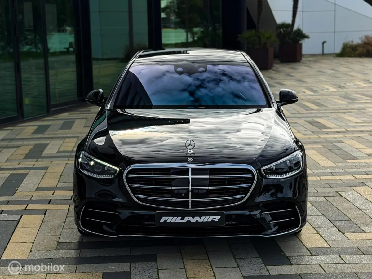 580 e 4MATIC Lang AMG Line|chauffeurspakket|pano|tv schermen|drive pilot
