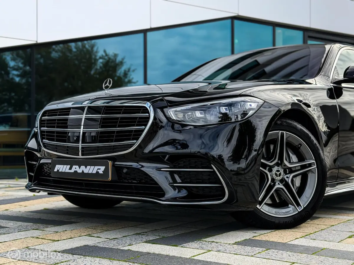 580 e 4MATIC Lang AMG Line|chauffeurspakket|pano|tv schermen|drive pilot
