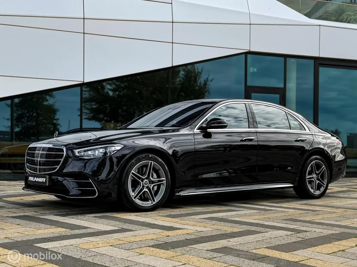580 e 4MATIC Lang AMG Line|chauffeurspakket|pano|tv schermen|drive pilot