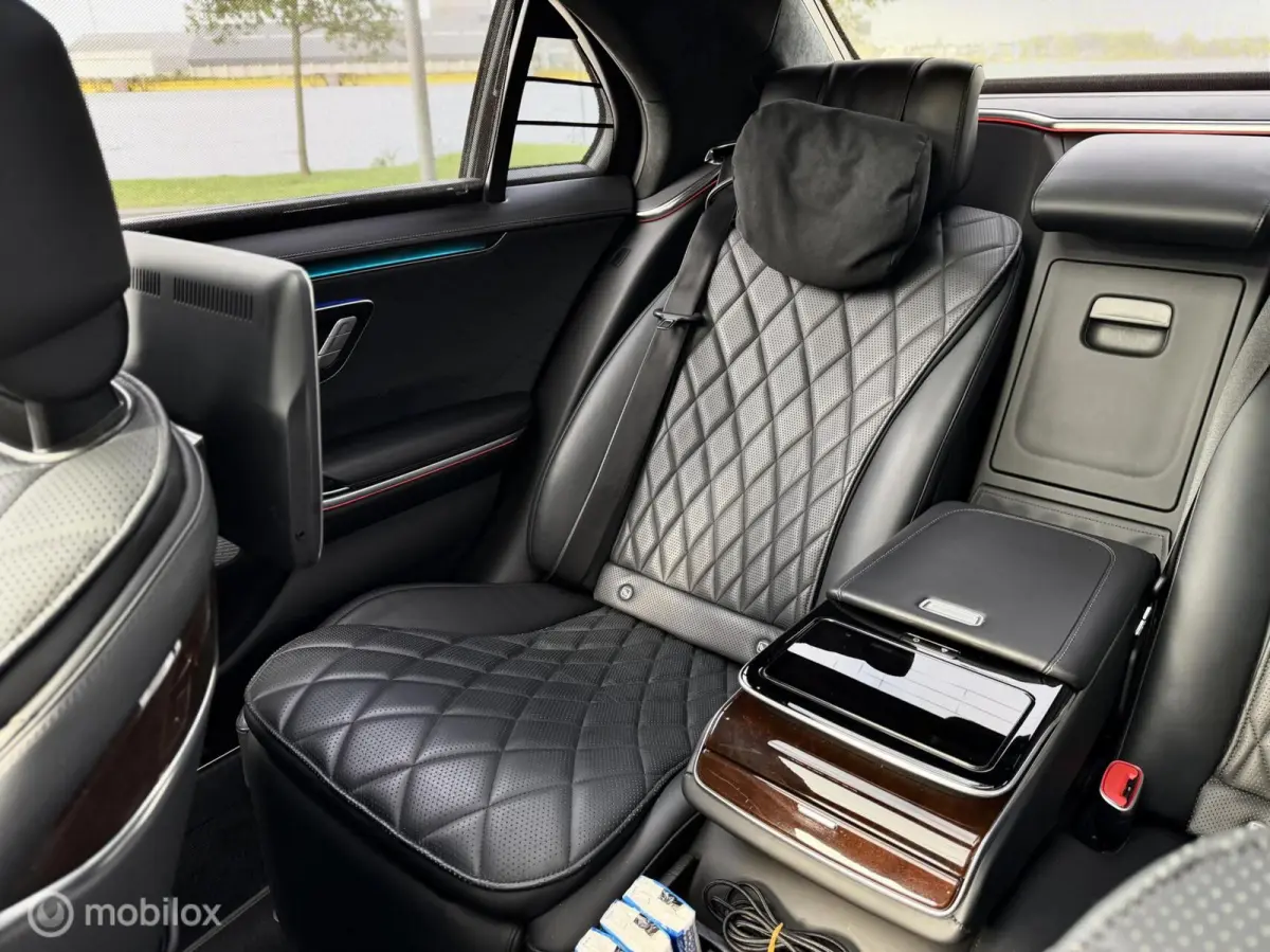 580 e 4MATIC Lang AMG Line|chauffeurspakket|pano|tv schermen|drive pilot