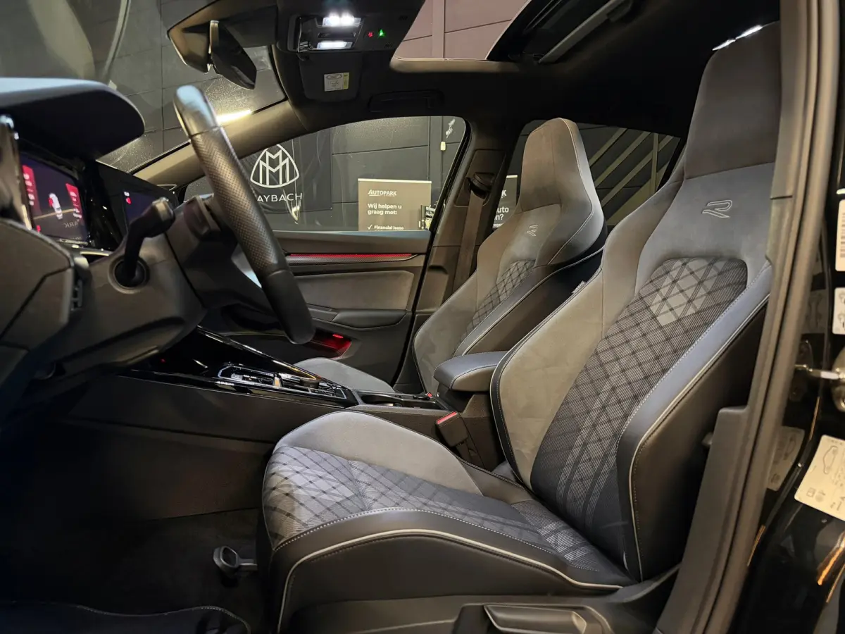 1.5 eTSI 3X R-Line PANO|HARMAN KARDON|IQ LIGHTS|KEYLESS|DEALER ONDERHOUDEN|NIGHTPAKKET|SFEERVERLICHTING|2024|VOL!