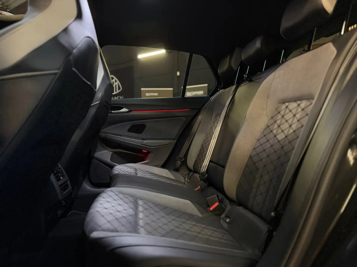 1.5 eTSI 3X R-Line PANO|HARMAN KARDON|IQ LIGHTS|KEYLESS|DEALER ONDERHOUDEN|NIGHTPAKKET|SFEERVERLICHTING|2024|VOL!
